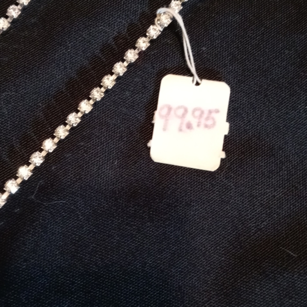 Necklace - Picture 3 of 6